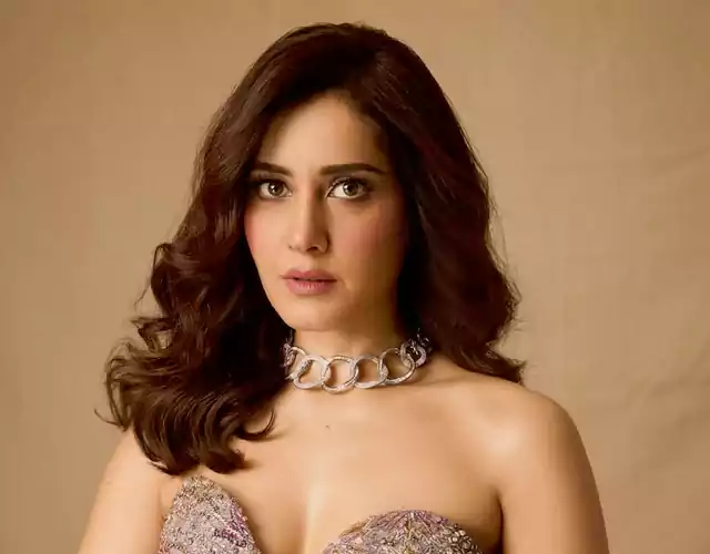 Rashi Khanna HD Photos